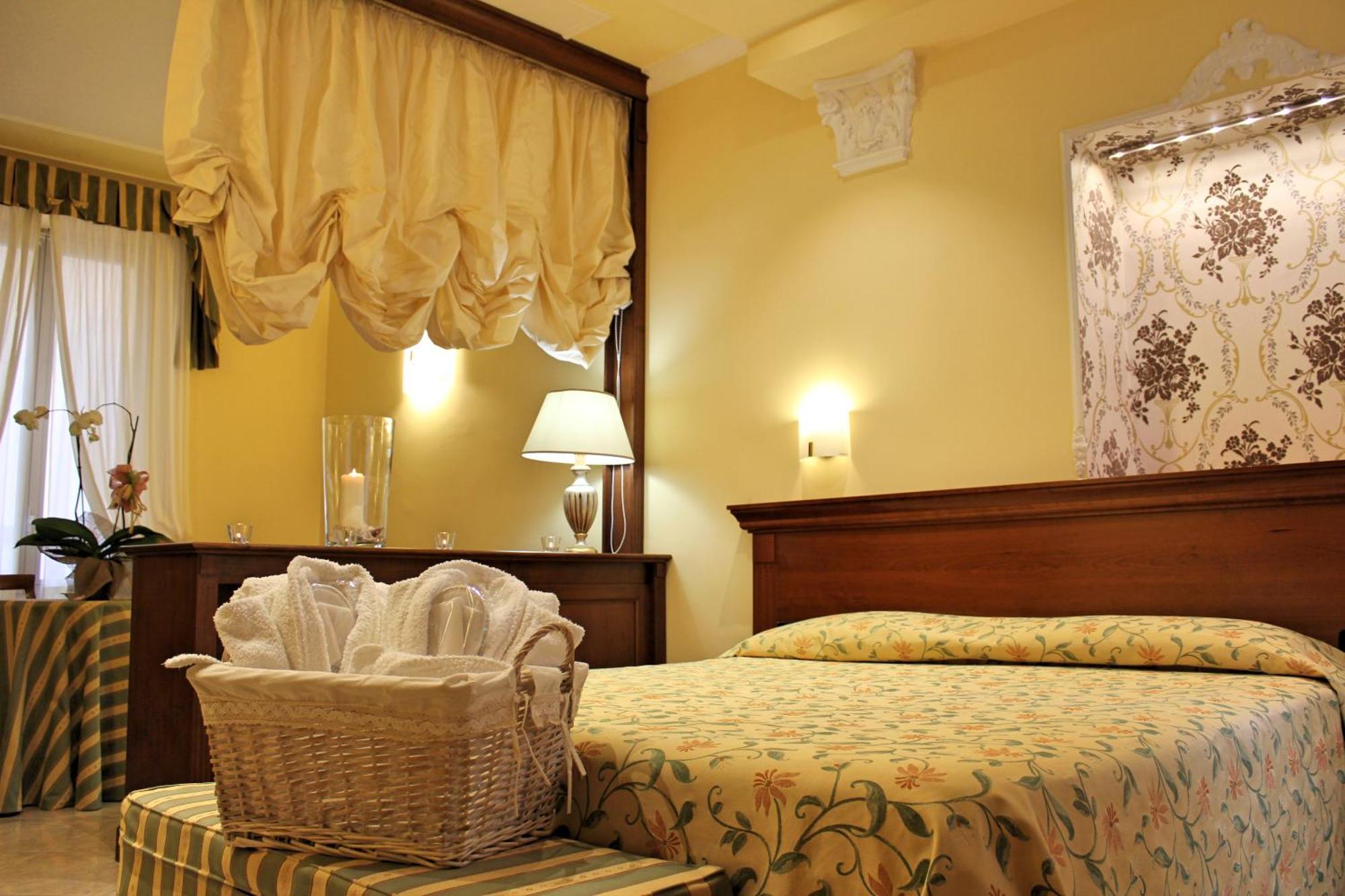 Hotel Astigiana & Appartamenti Varazze Ruang foto