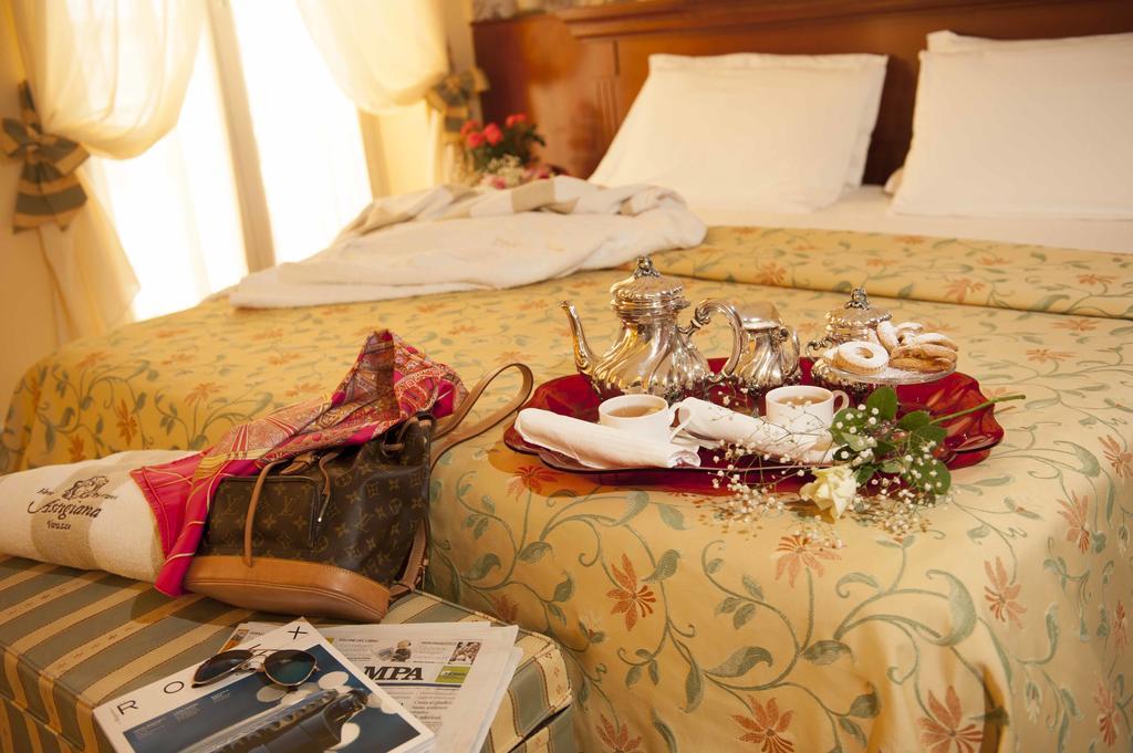 Hotel Astigiana & Appartamenti Varazze Bagian luar foto